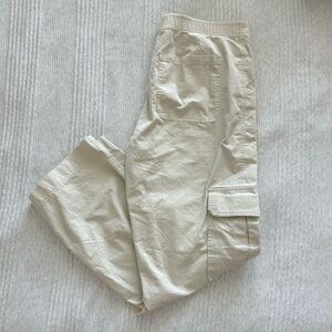 Abercrombie & Fitch Relaxed High Rise Cargo Pant (Size 33/16 Long)